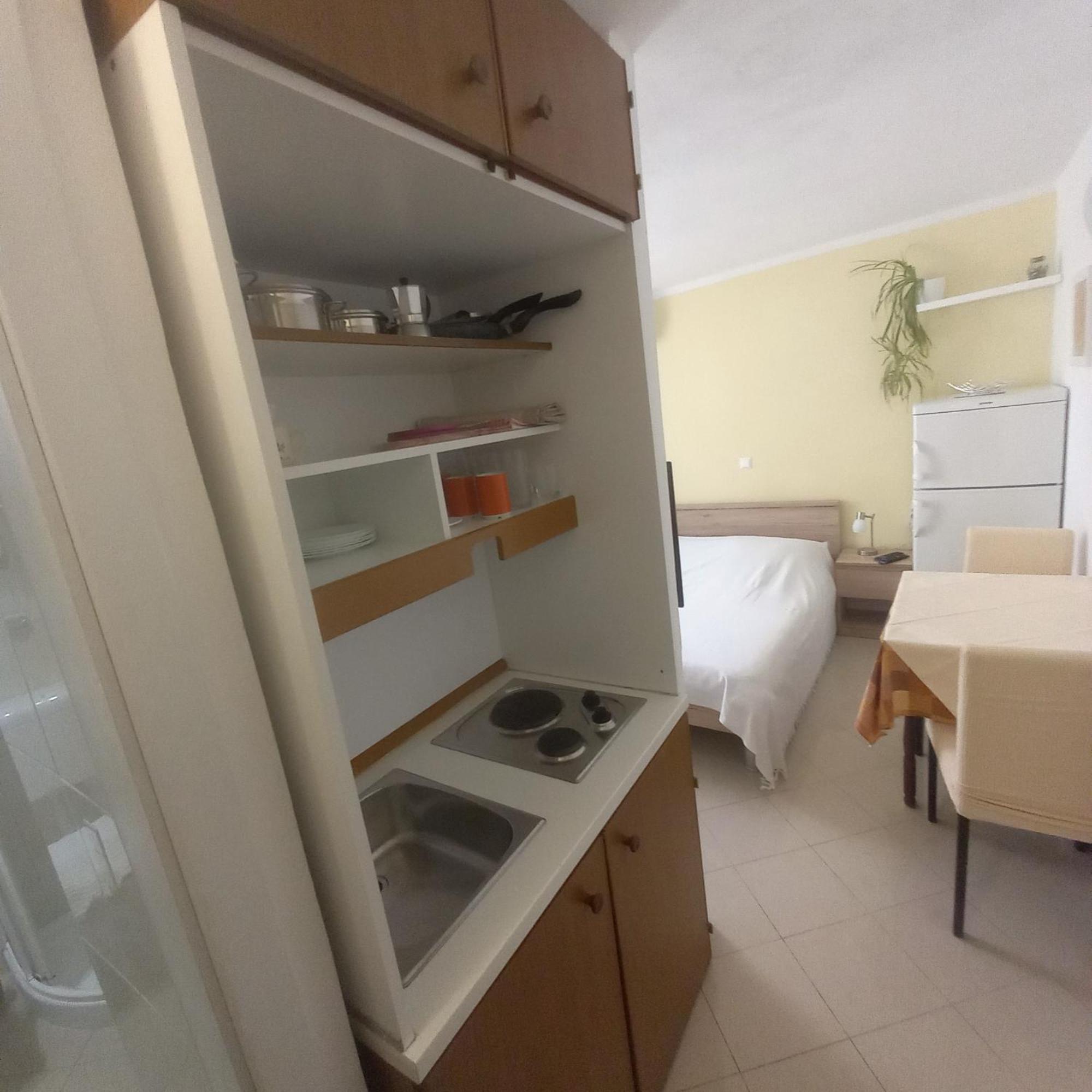 Apartment & Studio Elizabet Baska  Bilik gambar