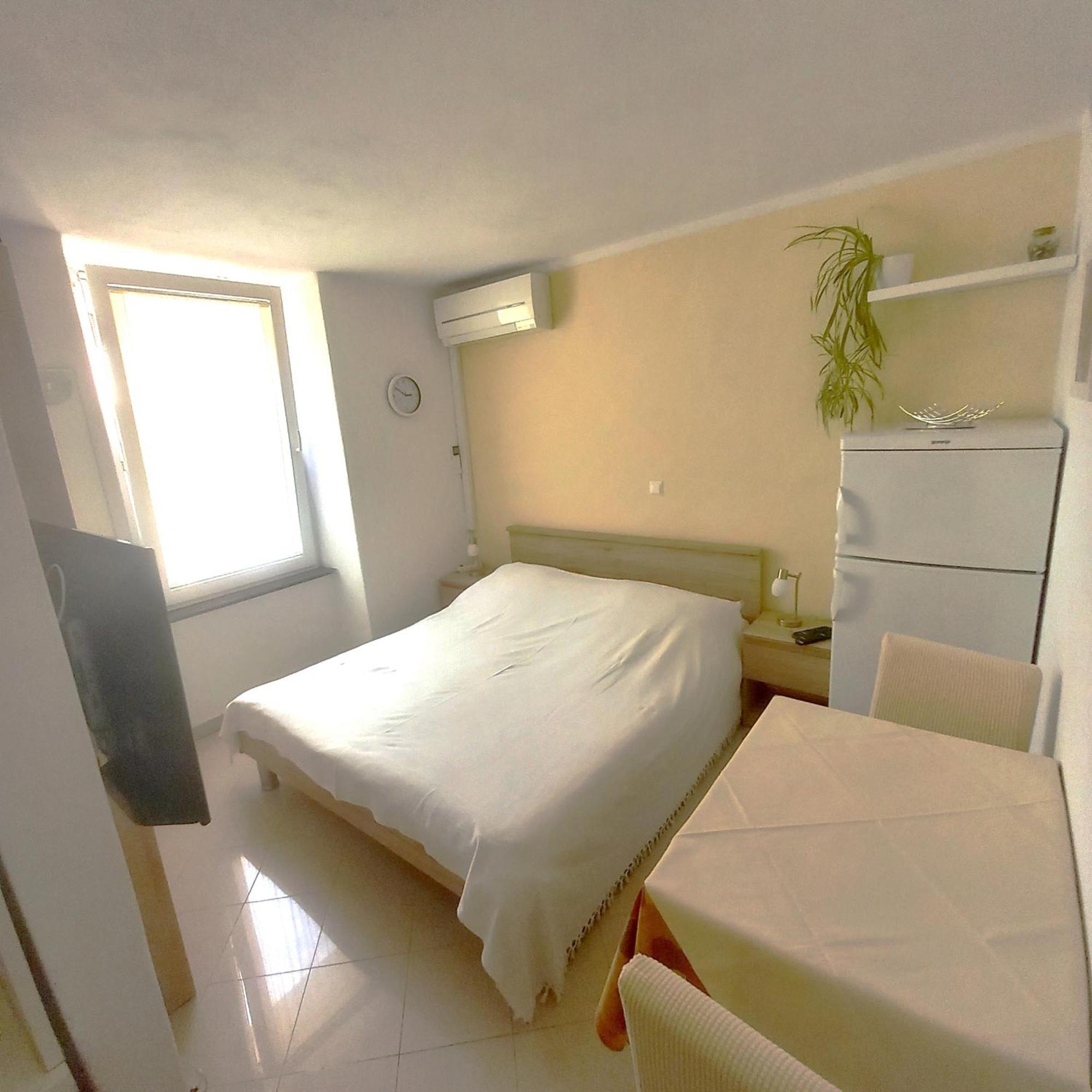 Apartment & Studio Elizabet Baska  Bilik gambar